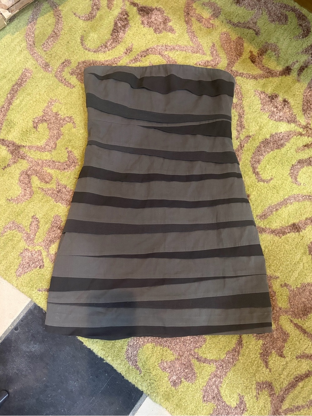 Alice + Olivia Strapless Gray and Black Horizontal Stripe Dress